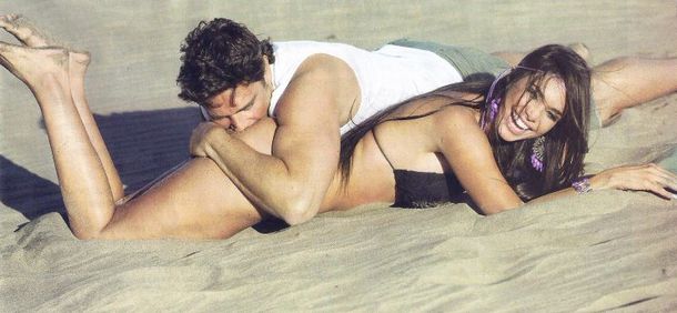 Matías Alé, extra cariñoso con su novia en la playa