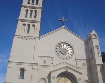 Ataron a un sacerdote y robaron un millón de pesos de la iglesia donde se casarón Perón y Evita