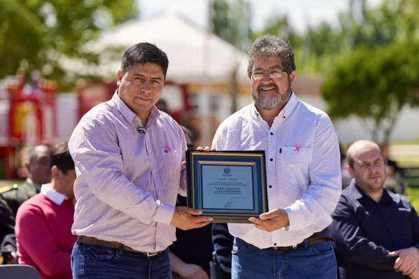 Claudio Vidal encabezó el 67° Aniversario de Lago Posadas: anunció entrega de tierras y equipamiento para rutas