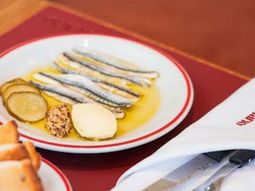 Con una gran variedad de platos, este bodegón porteño cautiva cientos de paladares con su propuesta.