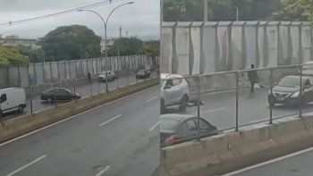 feroz tiroteo entre bandas narco en una autopista de rio de janeiro dejo un muerto feroz tiroteo entre bandas narco en una autopista de rio de janeiro dejo un muerto