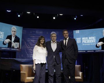 Jiménez presentó a sus vices.