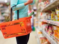 El poder de compra de 2019 bajó más del 8%: expectativa por los incentivos a los sectores de menos ingresos