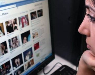 Aseguran que usar Facebook empeora el ánimo y causa frustración