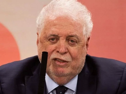 Vacunatorio VIP:  Solicitan indagar a Ginés González García