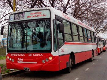 AMBA: se normalizó el servicio nocturno de colectivos