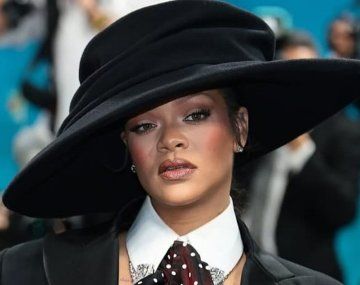 Rihanna anunció su tercer embarazo en la Met Gala