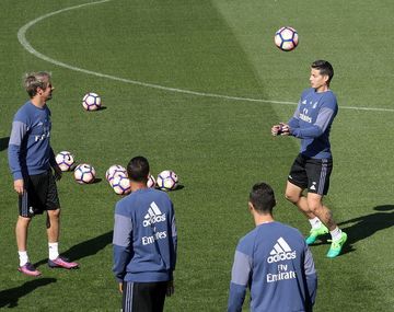 Cargadas a Coentrao en el entrenamiento de Real Madrid