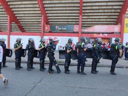 mataron a un hincha en la previa de san martin-belgrano mataron a un hincha en la previa de san martin-belgrano