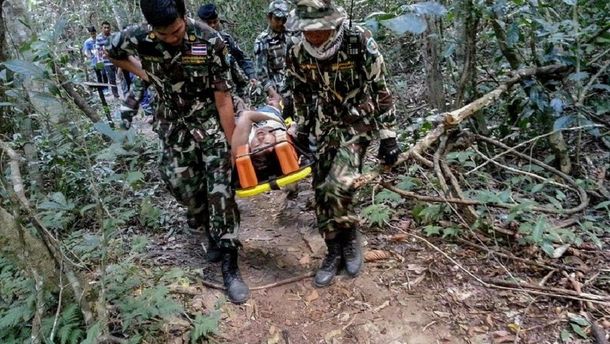 Quiso sacarse una selfie con un cocodrilo y la mordió