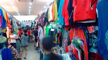 lanzarian ropa para todos con prendas a menos de $100 lanzarian ropa para todos con prendas a menos de $100