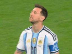 messi erro un penal en el inicio del partido ante austria messi erro un penal en el inicio del partido ante austria