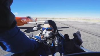 por un pelito: un piloto no pudo despegar y casi se lo lleva puesto una avioneta por un pelito: un piloto no pudo despegar y casi se lo lleva puesto una avioneta