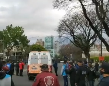 Un hincha se descompensó en los alrededores del Monumental y debió ser hospitalizado