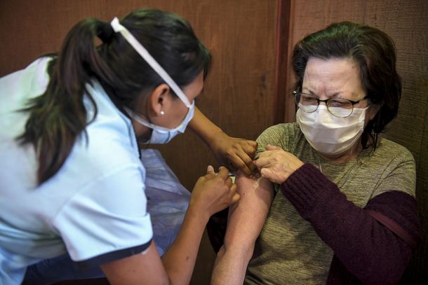 Coronavirus en Argentina: podr&iacute;a haber una vacuna antes de fin de a&ntilde;o
