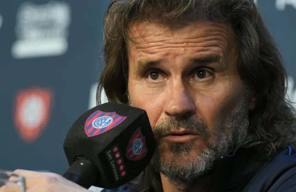 Preocupado, angustiado y triste: el estado de Insúa por San Lorenzo