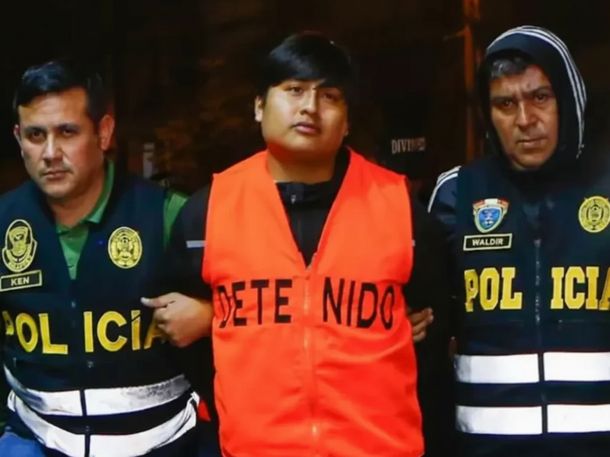 Tony Janzen Valverde, conocido como “Pequeño J”, declaró otra vez ante la Justicia en el marco de la causa por el triple crimen de Florencio Varela. Tony Janzen Valverde, conocido como “Pequeño J”, declaró otra vez ante la Justicia en el marco de la causa por el triple crimen de Florencio Varela.