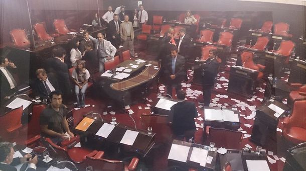 Cruces entre Ishii y el sciolismo por los huevazos en el Senado bonaerense