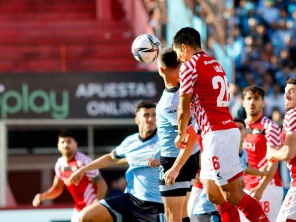 Estudiantes goleó 4-0 a Belgrano en La Plata y volvió al triunfo