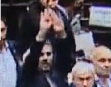 Diputados: el Frente de Todos pidió la expulsión de Ritondo por un gesto obsceno