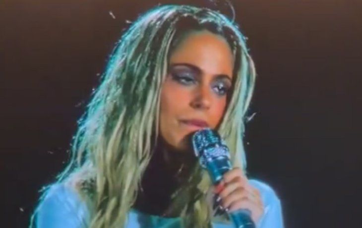 Tini Stoessel rompió el silencio sobre su conflicto con Emilia Mernes y emocionó al público