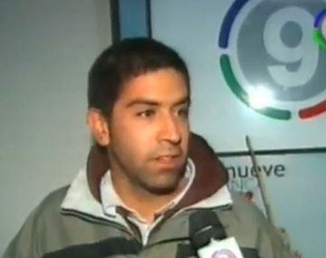 Encuentra 25 mil pesos y los devuelve por televisión