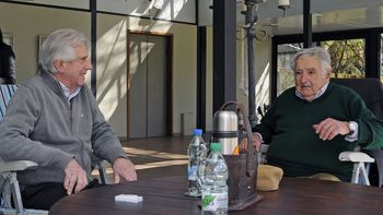Tabaré Vázquez y José Pepe Mujica, los dos expresidentes del Frente Amplio. (Foto: Uruguay Presidencia) Tabaré Vázquez y José Pepe Mujica, los dos expresidentes del Frente Amplio. (Foto: Uruguay Presidencia)