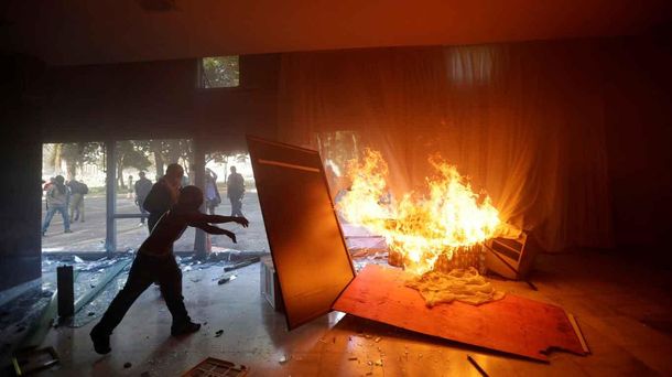 Brasil: incendiaron el Ministerio de Agricultura