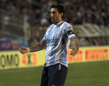 Milito define este miércoles si sigue o no en Racing