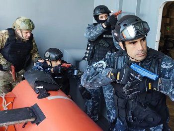 El video del impactante entrenamiento de la Armada Argentina con la Guardia Costera de Estados Unidos