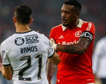 Un jugador de Corinthians fue detenido por una actitud racista antes del partido con Boca