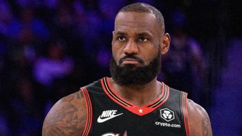 lebron james cambia de rumbo en la nba a los 41 anos: jugara en philadelphia 76ers lebron james cambia de rumbo en la nba a los 41 anos: jugara en philadelphia 76ers