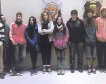 Detuvieron en Perú a 11 turistas argentinos por pintar un muro inca