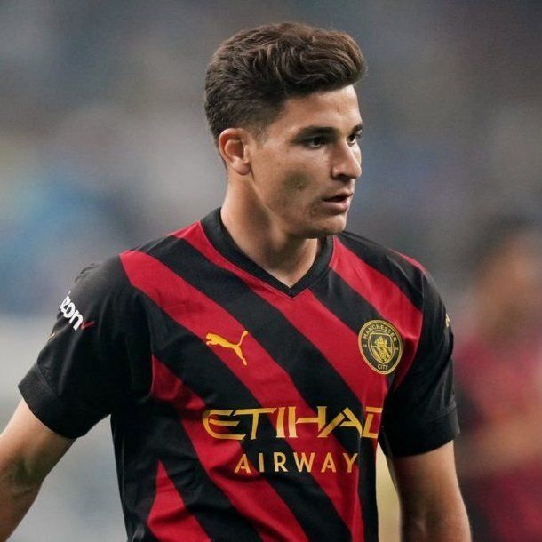 Con el debut de Julián Álvarez, Manchester City venció a América