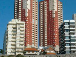 Torres de Manantiales de Mar del Plata: el gigante que se cae a pedazos