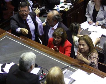 Crónica de una mañana de máxima tensión en Diputados