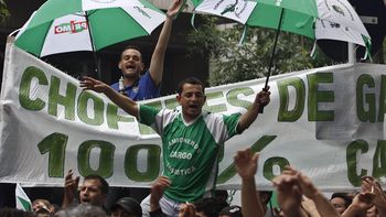 con aval oficial, camioneros acordo un bono de fin de ano de hasta $12 mil con aval oficial, camioneros acordo un bono de fin de ano de hasta $12 mil