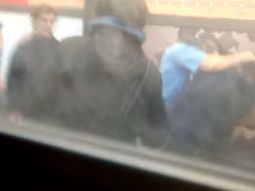 video: un colectivero, a las pinas con un pasajero en el metrobus video: un colectivero, a las pinas con un pasajero en el metrobus