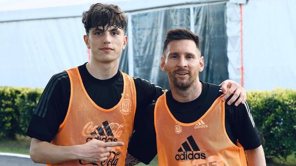 El Kun Agüero le puso los puntos a Alejandro Garnacho: Porque todavía no jugaste con el mejor Leo Messi