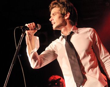 Emanuel Ortega cancela su gira tras sufrir un accidente