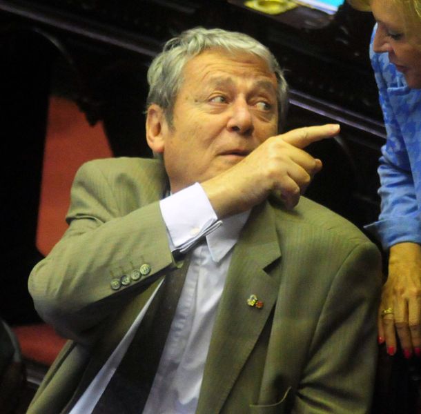 Kunkel opinó que la lista de Massa es la de una neocolonia