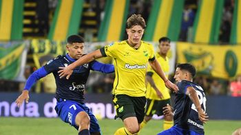 velez quedo como lider de la zona a tras igualar 1-1 con defensa y justicia por el torneo apertura velez quedo como lider de la zona a tras igualar 1-1 con defensa y justicia por el torneo apertura