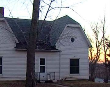 Nene jugaba con un arma y mató a su hermanito