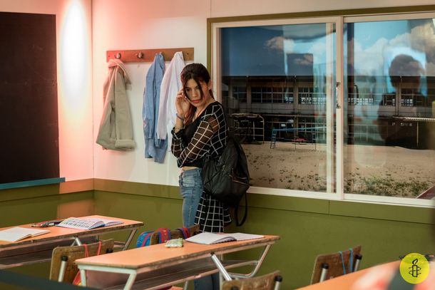 Recrean un aula siria en el subte porteño para concientizar sobre la crisis de los refugiados