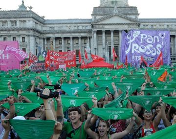 Aborto: la provincia de Buenos Aires firma su adhesión al protocolo ILE