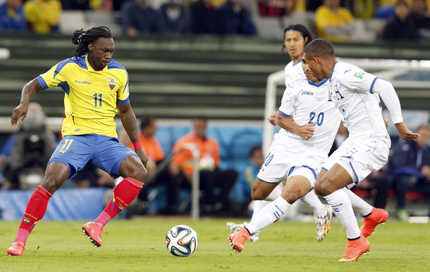 Ecuador derrotó a Honduras y sueña con la clasificación a octavos