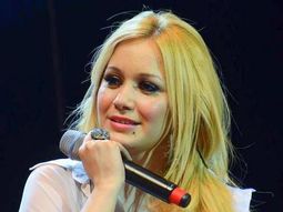 la princesita karina le grito su amor por twitter al kun agüero la princesita karina le grito su amor por twitter al kun agüero