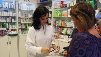 las mujeres son mas sanas, pero se automedican mas las mujeres son mas sanas, pero se automedican mas