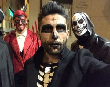 Este futbolista argentino se disfrazó para festejar Halloween: ¿quién es?