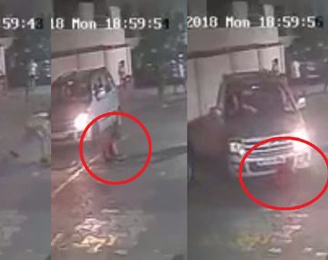 Se ataba los cordones, lo pasó un auto por arriba y siguió como si nada